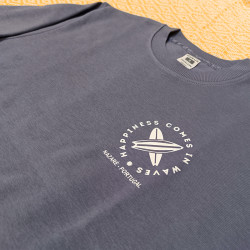Sweat Estampada "Happiness Comes In Waves" Pequeno